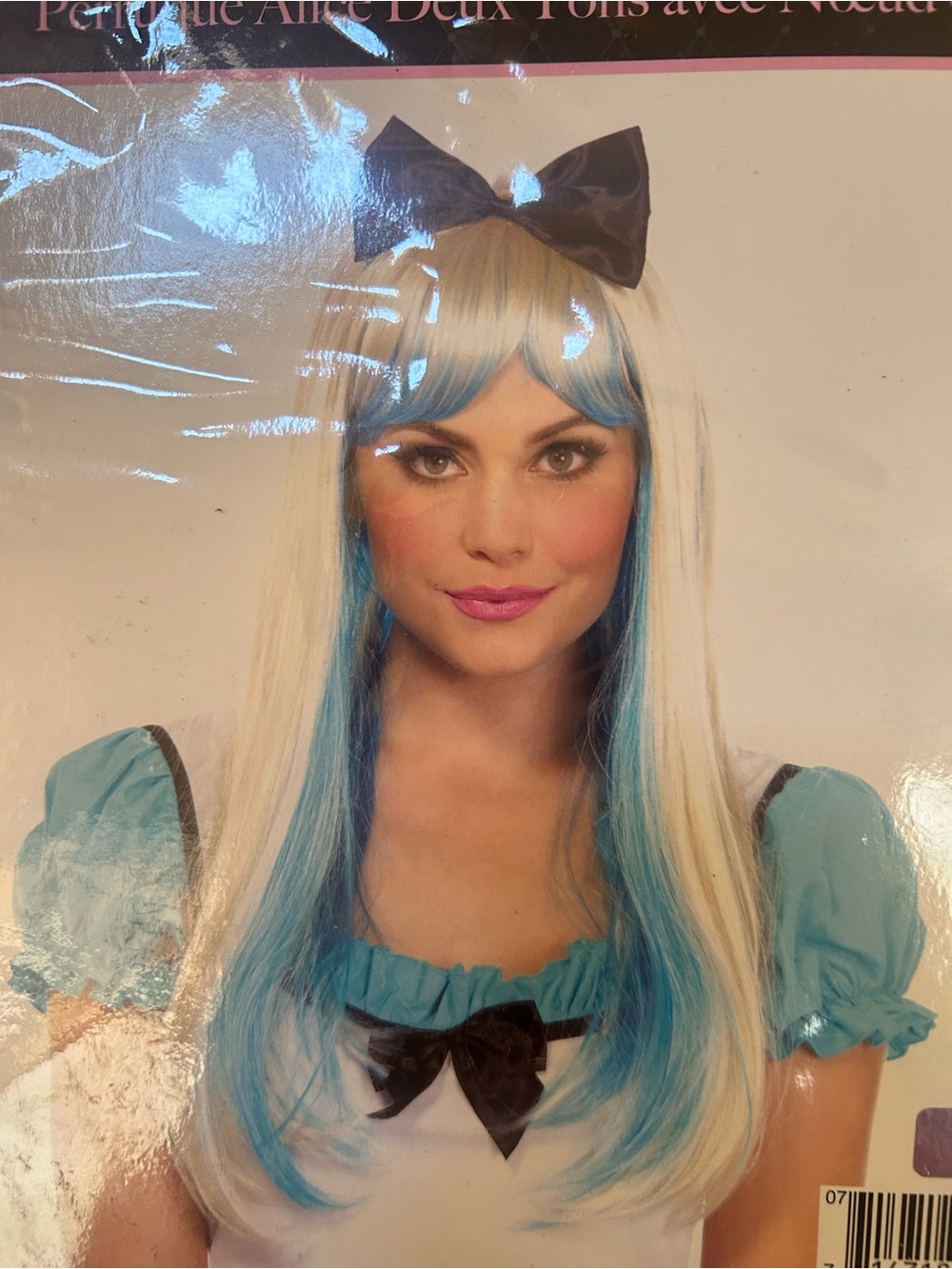 Halloween costume wig Alice in Wonderland
